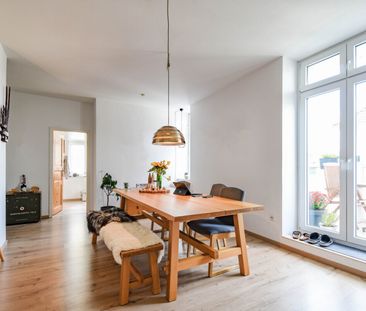 Helle Drei-Zimmerwohnung mit Balkon im 1. OG. Solingen Mitte. - Photo 2