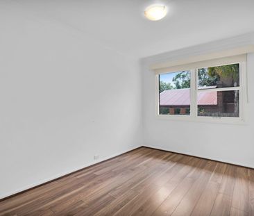 Neat and tidy 3-bedroom home - Photo 4