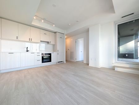 For Lease - 1 Quarrington Lane Unit# 1120, Toronto, Ontario - Photo 2