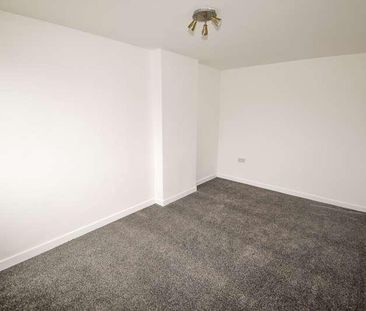 Kings Avenue, Whitefield, M45 - Photo 4