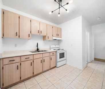 For Lease - 46 Concord Avenue Unit# Main, Toronto, Ontario - Photo 6
