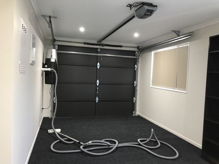 MANUREWA, 3 BEDROOMS - Photo 4