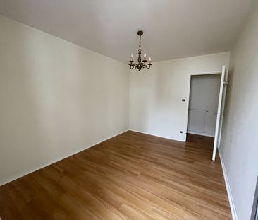 Location Appartement 3 pièces 83m² - Photo 4