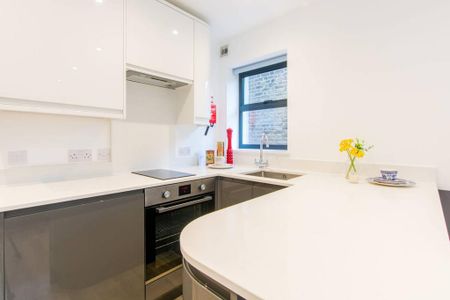 Studio to rent - Photo 2