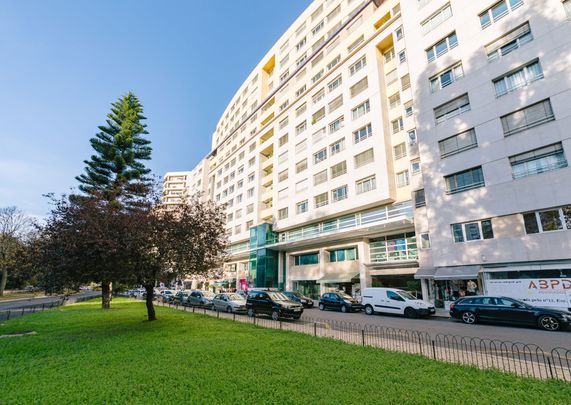 T4 para Arrendamento no Edifício Plaza - Campo Grande - Photo 1