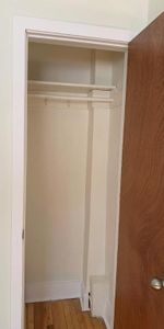 Superbe 4 ½ rénové avec grandes fenêtres - Photo 4