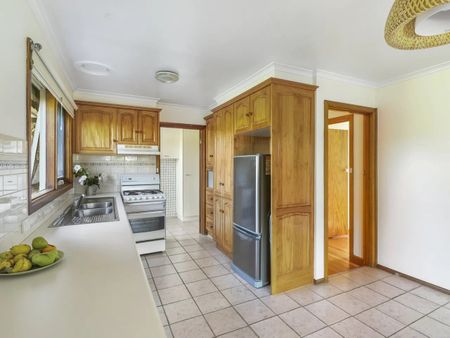 8 St James Street, St Albans Park - Photo 2
