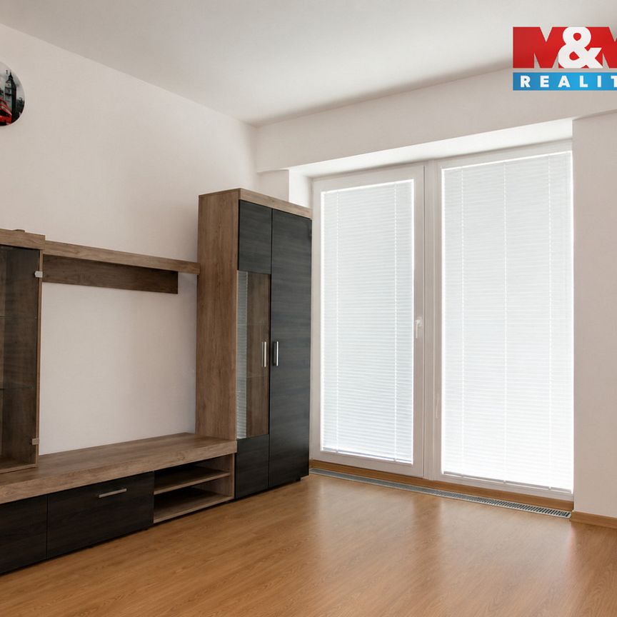 Pronájem bytu 1+kk 27 m² - Fotografie 1