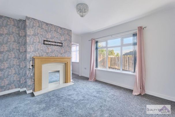 3 bedroom semi-detached house to rent - Photo 1