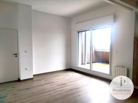 Location Appartement 3 pièces 71m² - Photo 2