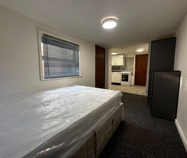 Studio Flat, Bevois Valley Road, SO14 - Photo 1