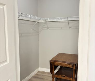 For Lease - 5842 Frontenac Street, Niagara Falls, Ontario - Photo 2