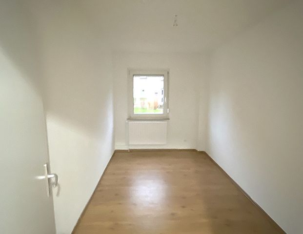 Renovierte Erdgeschoss-Wohnung für die Singles oder junge Paare. - Photo 1