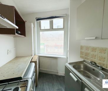 2 Bedroom Flat - Photo 1