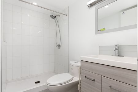 SW Marine Dr & Olympic St, Vancouver - Photo 3