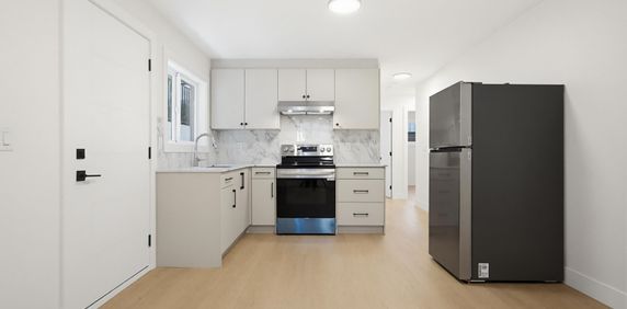 Brand New Two Bedroom Suite in South Surrey with AC - Photo 2