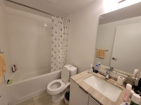 For Lease - 11 Wellesley Street Unit# 5705, Toronto, Ontario - Photo 5