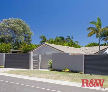 PRICE REDUCTION: Spacious Private Family Home - Photo 5
