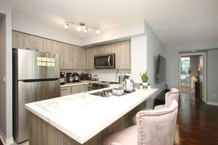 For Lease - 16 Yonge Street Unit# 511, Toronto, Ontario - Photo 2