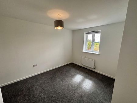 4 bedroom detached house to rent - Photo 5