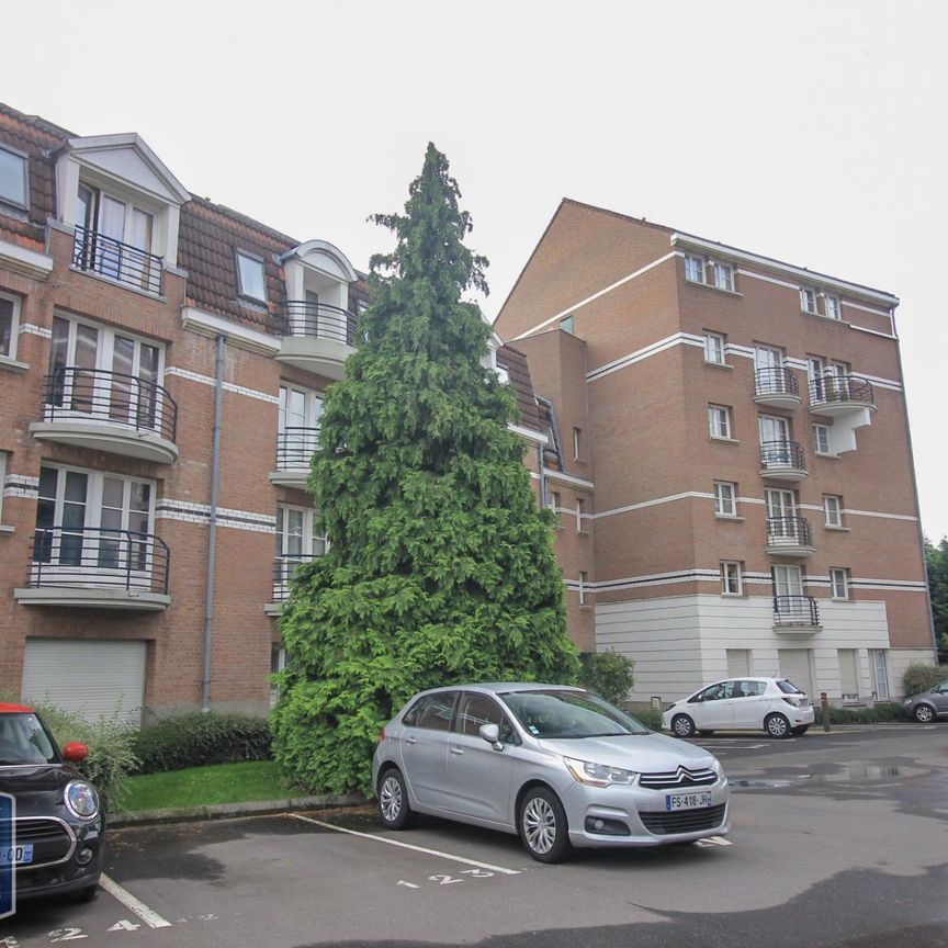 Location Appartement 1 pièce 33m² LILLE 59000 - Photo 2