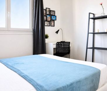 Spacieux appartement situé dans un quartier résidentiel - Photo 5