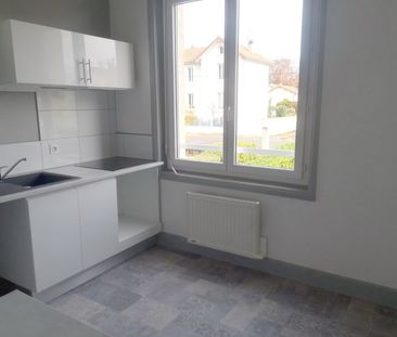 Location Appartement 2 pièces 49m² FEURS 42110 - Photo 3