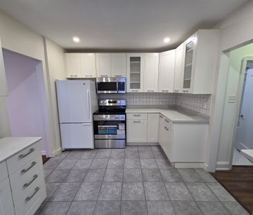 For Lease - 19 Orley Avenue Unit# Main, Toronto, Ontario - Photo 3