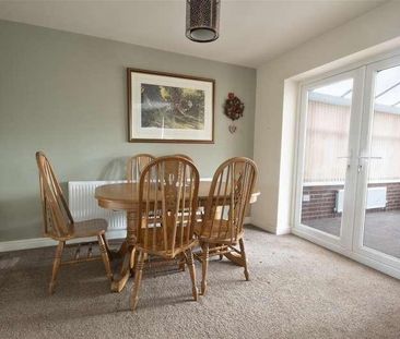 Coupe Lane, Clay Cross, Chesterfield, S45 - Photo 1
