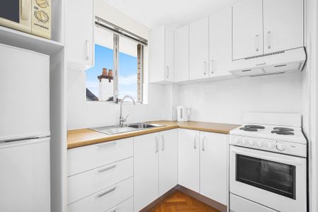 Available for 2 Months Only - Fully Furnished One Bedroom Apartment - Photo 5