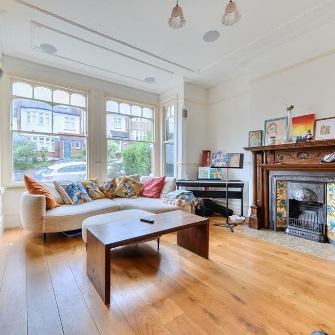6 bedroom house to rent - Photo 1