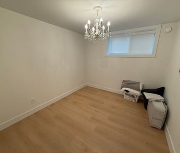 Modern 3 Bedroom Suite – Utilities Included - Photo 2