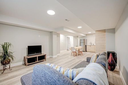 For Lease - 1149 B PARISIEN Street Unit# B, Cyrville - Carson Grove - Pineview, Ontario - Photo 4