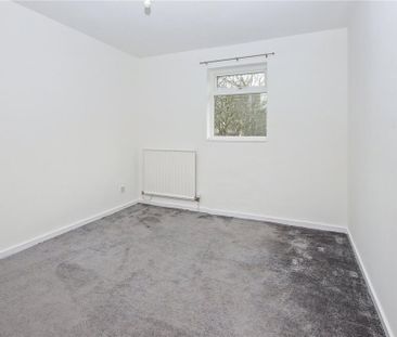 4 bedroom terraced house to rent - Photo 6