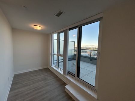 For Lease - 2300 St Clair Avenue Unit# 718, Toronto, Ontario - Photo 4