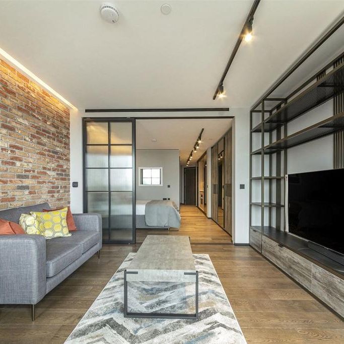 Studio to rent - Photo 1