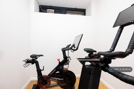 Studio to rent - Photo 4