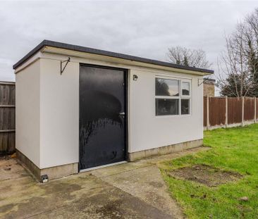 3 bedroom semi-detached house to rent - Photo 6