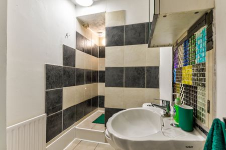 Room in a Shared House, Ashton Road, LU1 - Photo 4