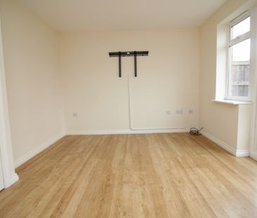 2 Bedroom Town House - Photo 6