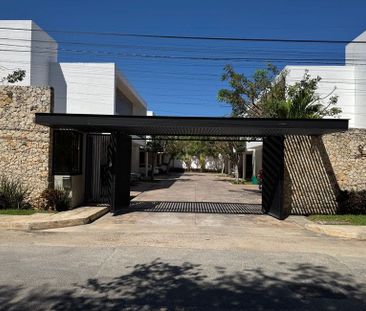 EN RENTA AMPLIA CASA TIPO TOWNHOUSE, CON ALBERCA EN TEMOZON NORTE M... - Photo 6