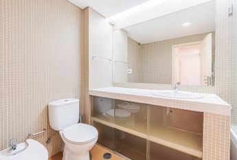 APARTAMENTO T2 NO ARNEIRO - CARCAVELOS