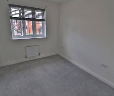 3 bedroom house to rent Watergrove Crescent, Great Sankey, Warringt... - Photo 5