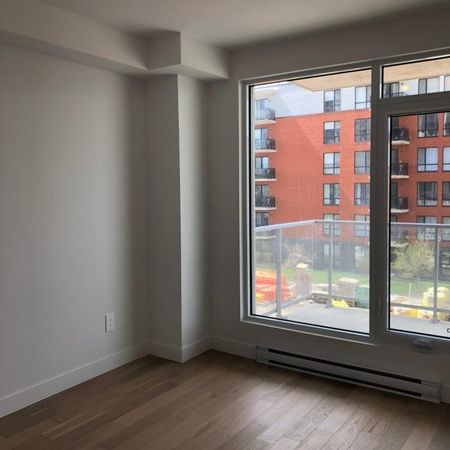 Appartement à louer - Laval (Chomedey) (Carrefour Saint-Martin) - Photo 2