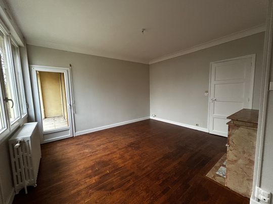 Location Appartement 3 pièces 65m² LE CREUSOT 71200 - Photo 1