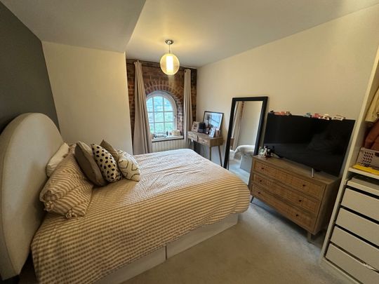 2 Bed Flat, Castle Quay, M15 - Photo 1