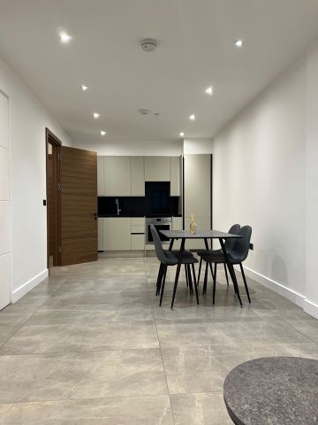 1 Bed Flat, Springbrook Court, NW9 - Photo 3