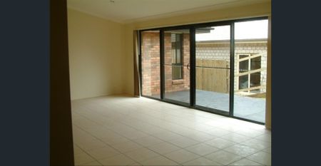 4-Bedroom Family Home - Photo 3