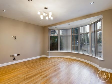 Hollybank Apartments, Chapel Allerton, Leeds, LS7 - Photo 2