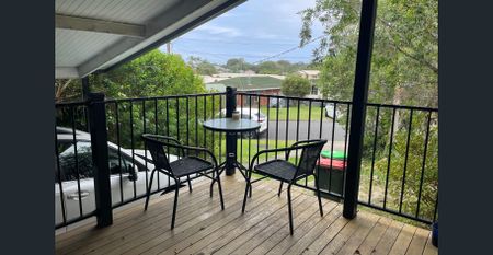 Spacious Family Home! - Photo 3